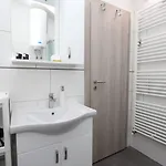 Sunny 아파트 로비니